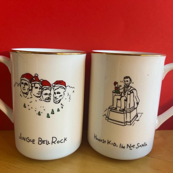 Vtg Merry-Masterpieces Fine Porcelain Set of 2 Gold Rimmed Mugs First Edition - Picture 1 of 5